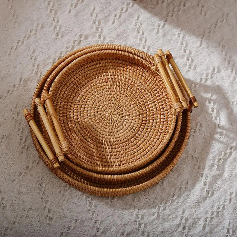 Plateau rond en rotin tressé à la main