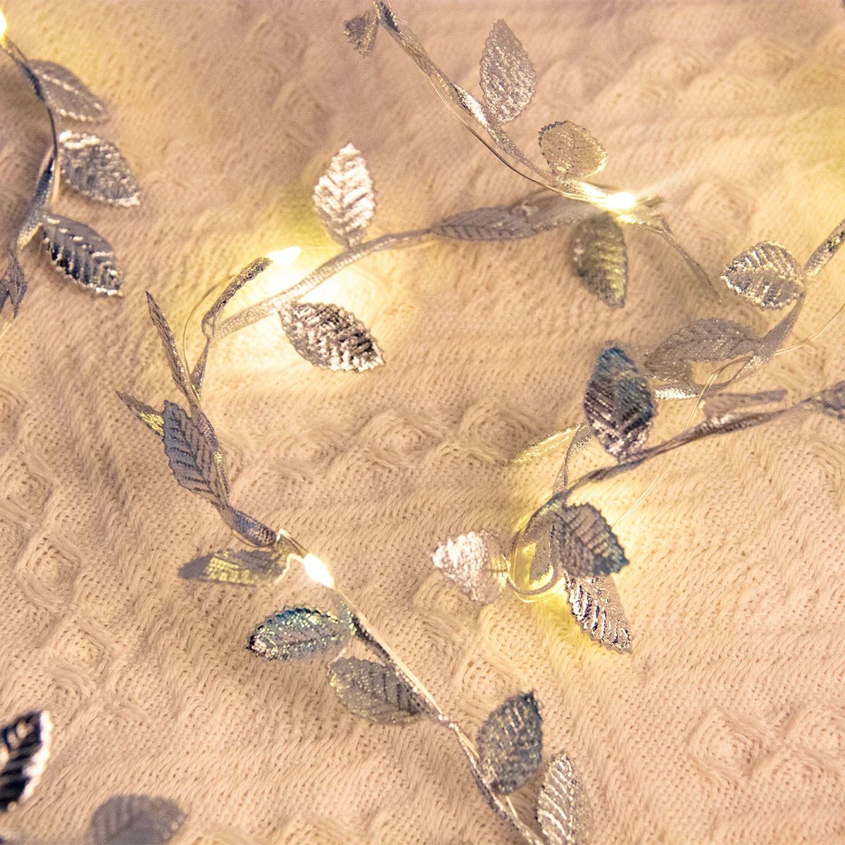 Golden Leaves String Lights - Christmas Fairy Lights - Cake Pops Parties