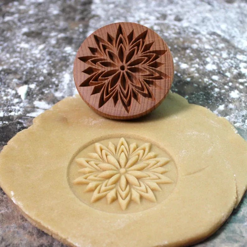 Premium Shortbread Mold - Beech Wood - Cake Pops Parties