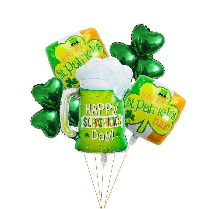 Ensemble de ballons en forme de trèfle pour la Saint-Patrick