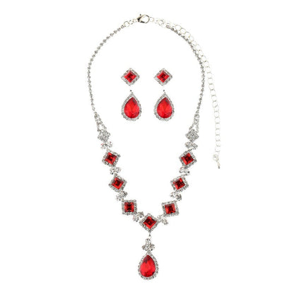 Ensemble collier et boucles d'oreilles vintage en strass