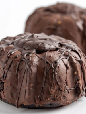 Sweet Street Molten Dark Chocolate Truffle Cake