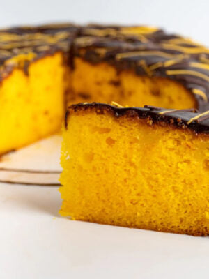 Round Shape Chocolate Orange Sponge Cake