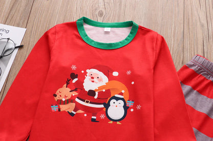 Ensemble de pyjamas assortis pour la famille de Noël