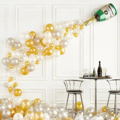 Ensemble de décoration de fête avec ballons à confettis dorés