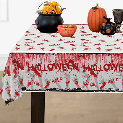 Vaisselle de fête d'Halloween avec main de sang