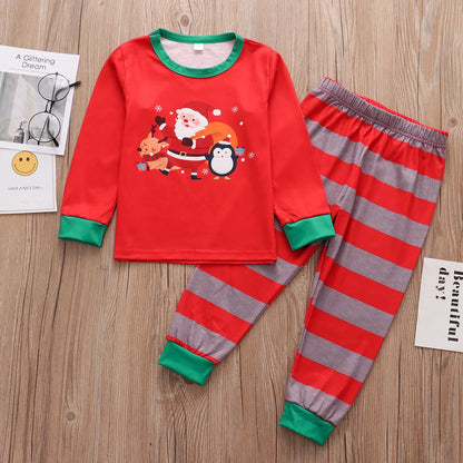 Ensemble de pyjamas assortis pour la famille de Noël