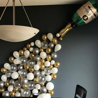Ensemble de décoration de fête avec ballons à confettis dorés