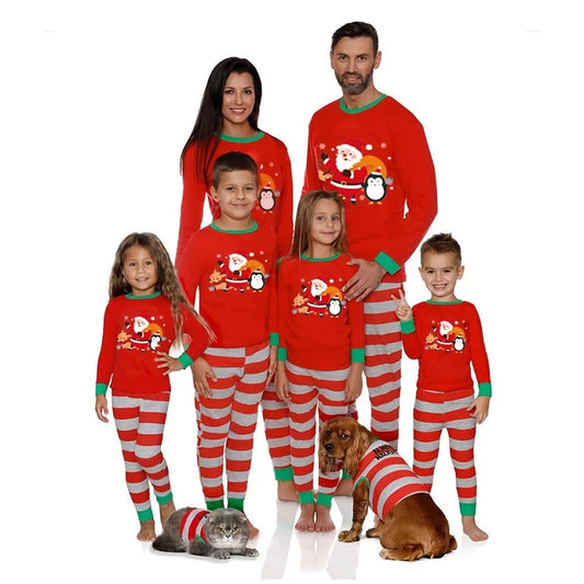 Ensemble de pyjamas assortis pour la famille de Noël