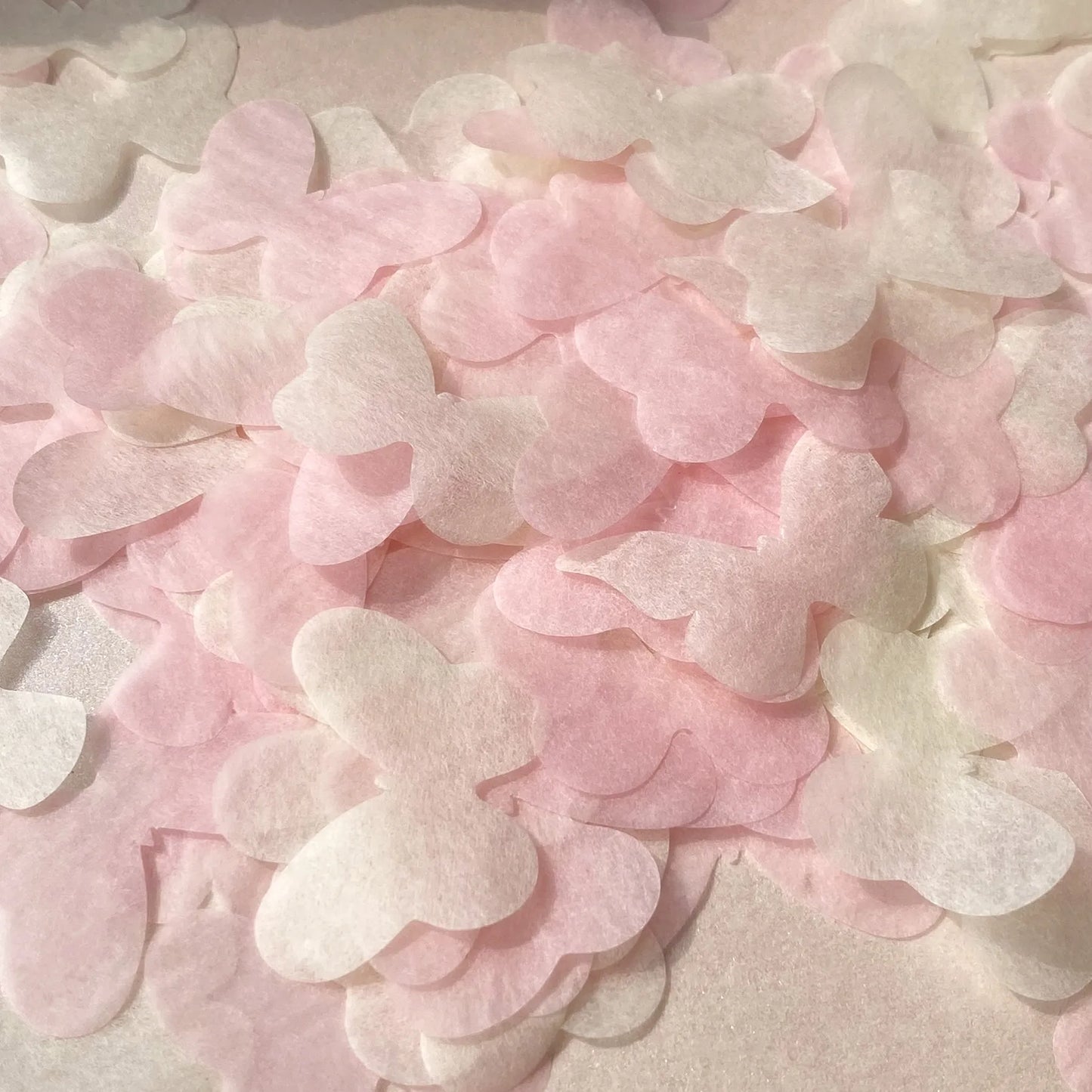 Mélange de confettis biodégradables en forme de papillon