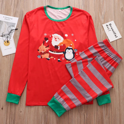 Ensemble de pyjamas assortis pour la famille de Noël