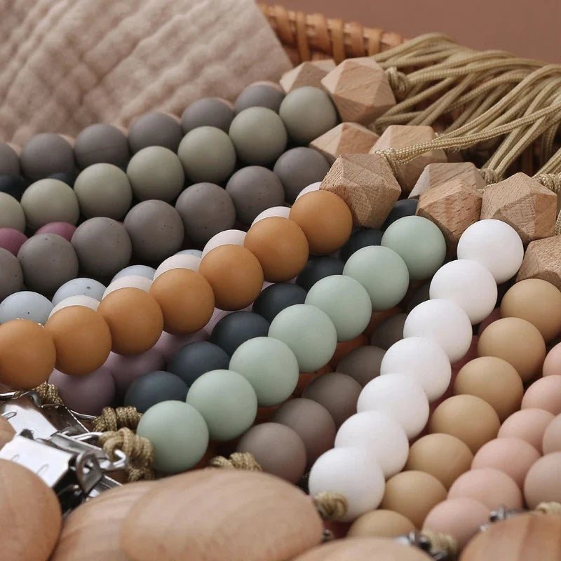 BPA - Free Silicone Pacifier Clips - Cake Pops Parties