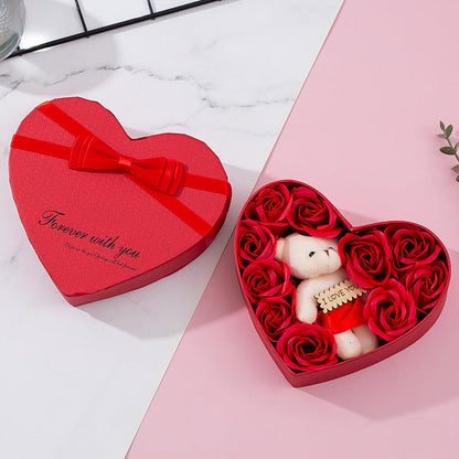 Coffret cadeau rose rouge en forme de cœur