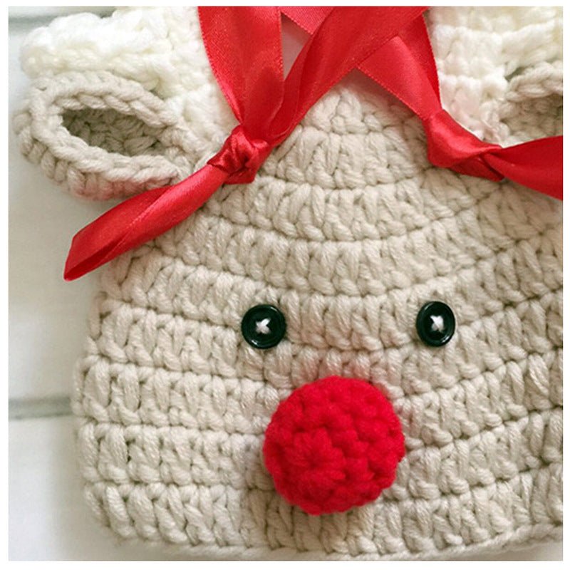 Christmas Deer Baby Hat with Red Nose - Cake Pops Parties