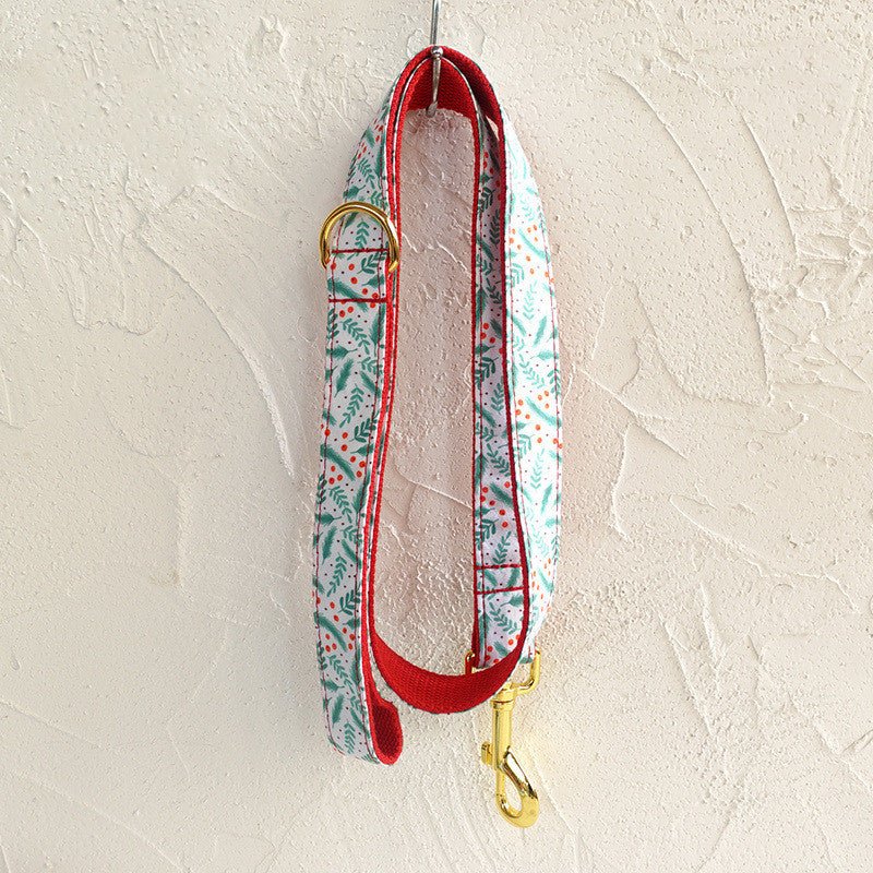 Christmas Dog Collar - Bite Resistant & Practical - Cake Pops Parties