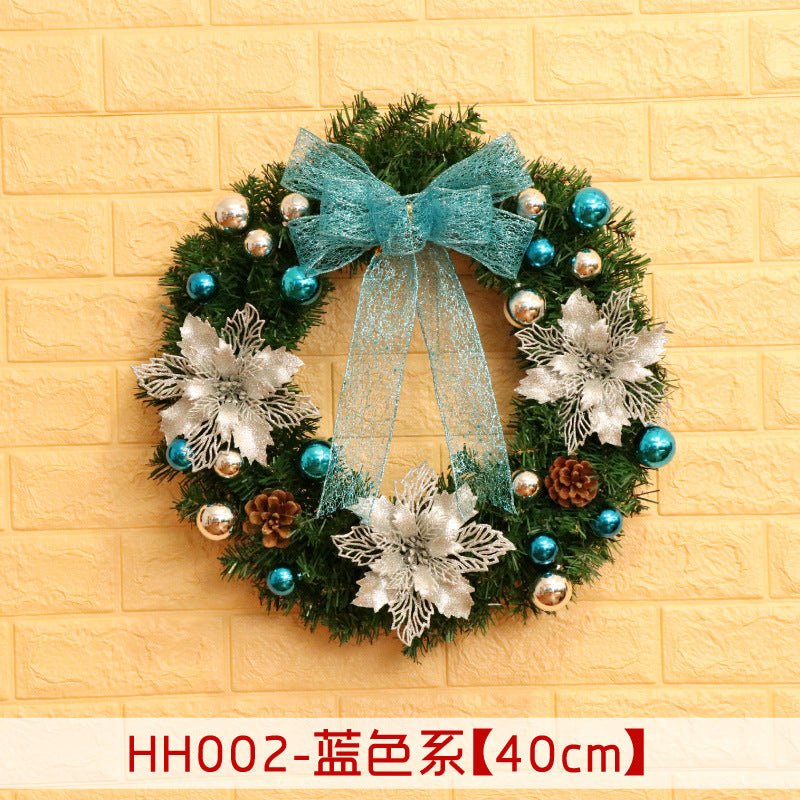 Christmas Wreath Hanging Decoration - Cake Pops Parties