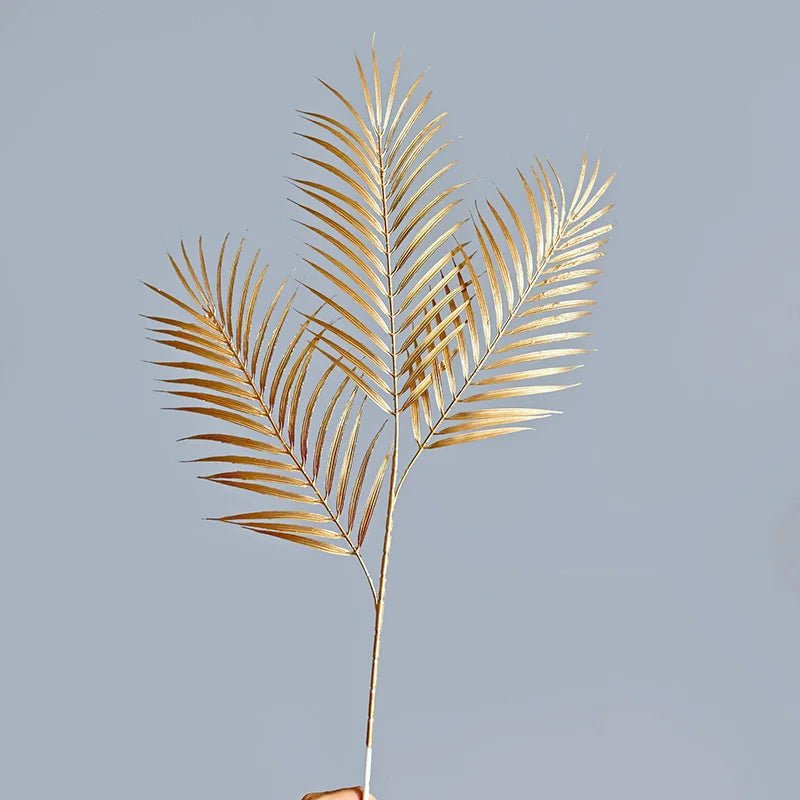 Golden Maple Leaf Christmas Decor - Cake Pops Parties