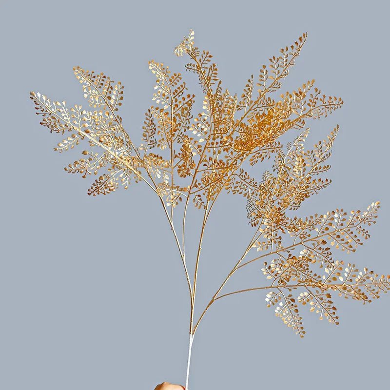 Golden Maple Leaf Christmas Decor - Cake Pops Parties