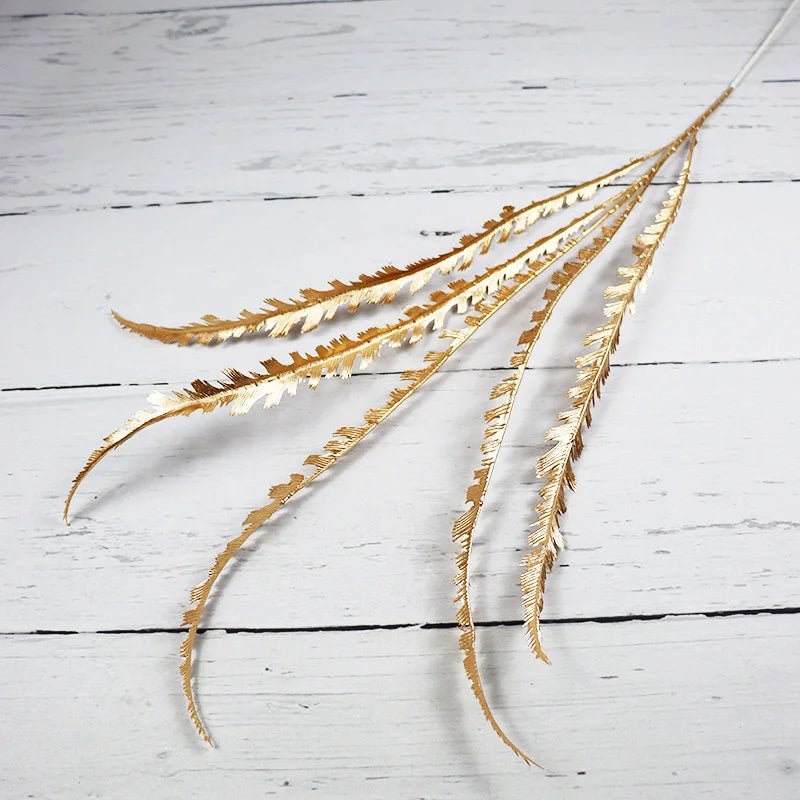 Golden Maple Leaf Christmas Decor - Cake Pops Parties