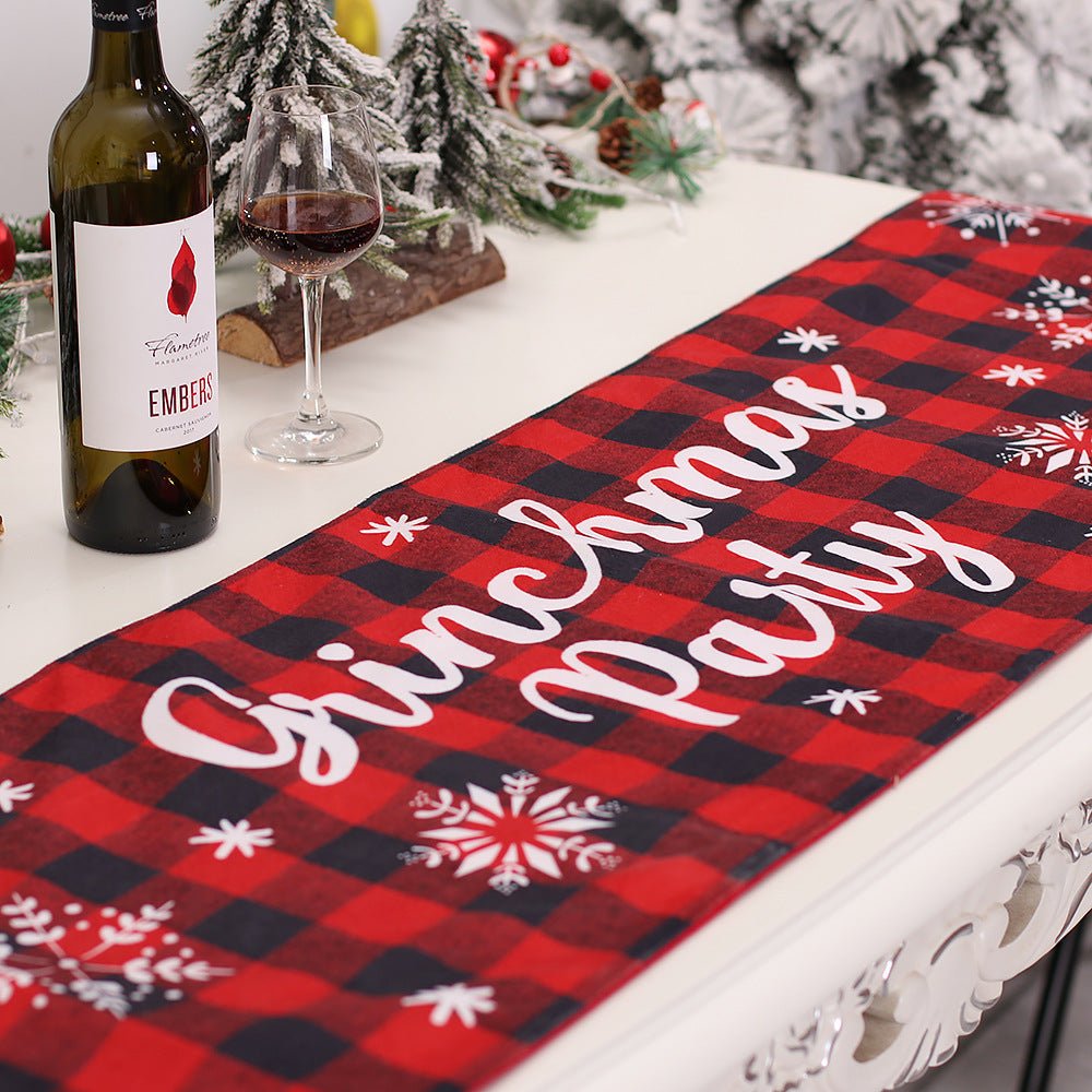 Grinch Monster Christmas Table Runner - Cake Pops Parties