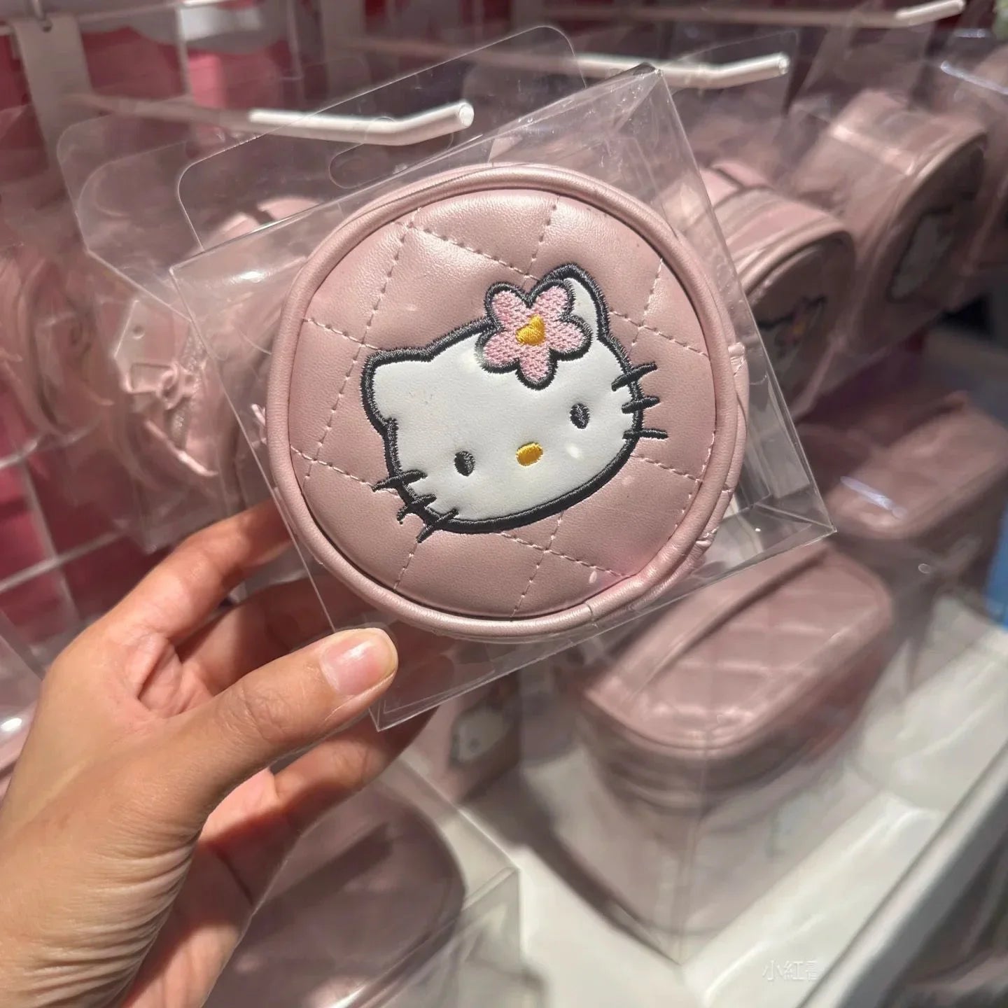 Hello Kitty Coin Purse Compact Card Holder Zipper Waterproof - Cake Pops Parties