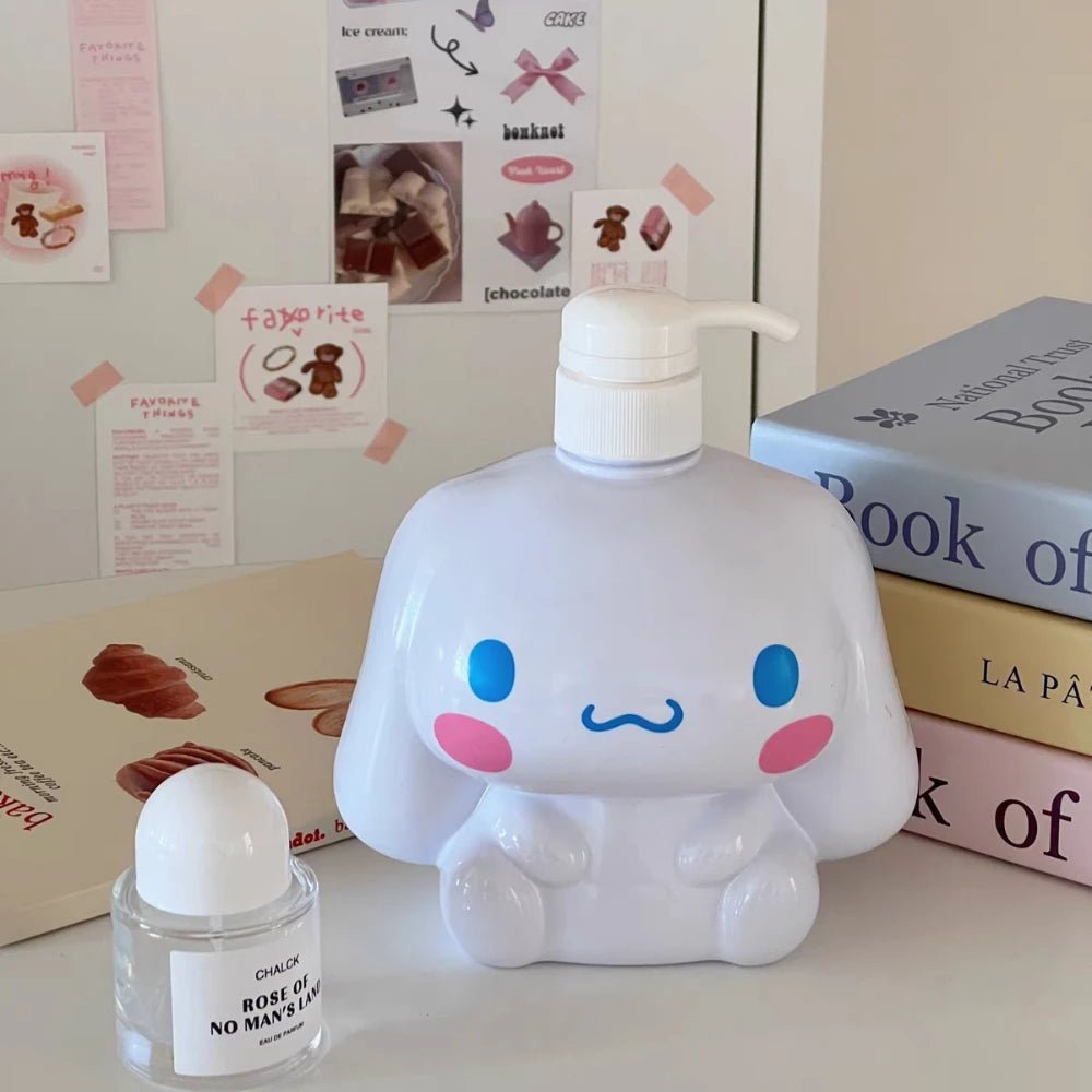 Hello Kitty Melody Large Capacity Press Dispenser Kuromi Bottle - Cake Pops Parties
