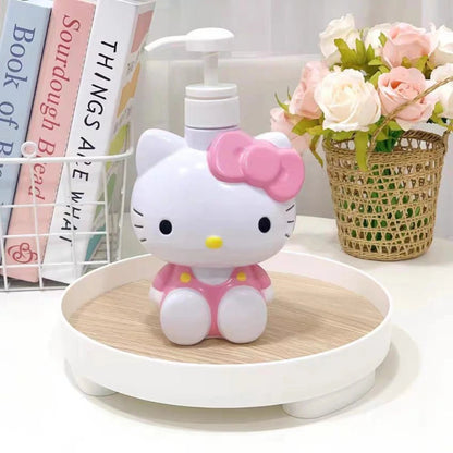 Hello Kitty Melody Large Capacity Press Dispenser Kuromi Bottle - Cake Pops Parties