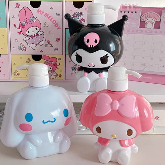 Hello Kitty Melody Large Capacity Press Dispenser Kuromi Bottle - Cake Pops Parties