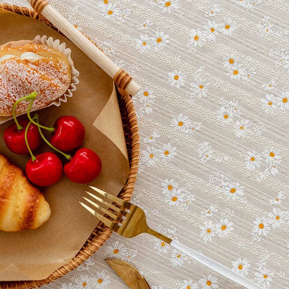 Korean Style Daisy Cotton Tablecloth - Cake Pops Parties