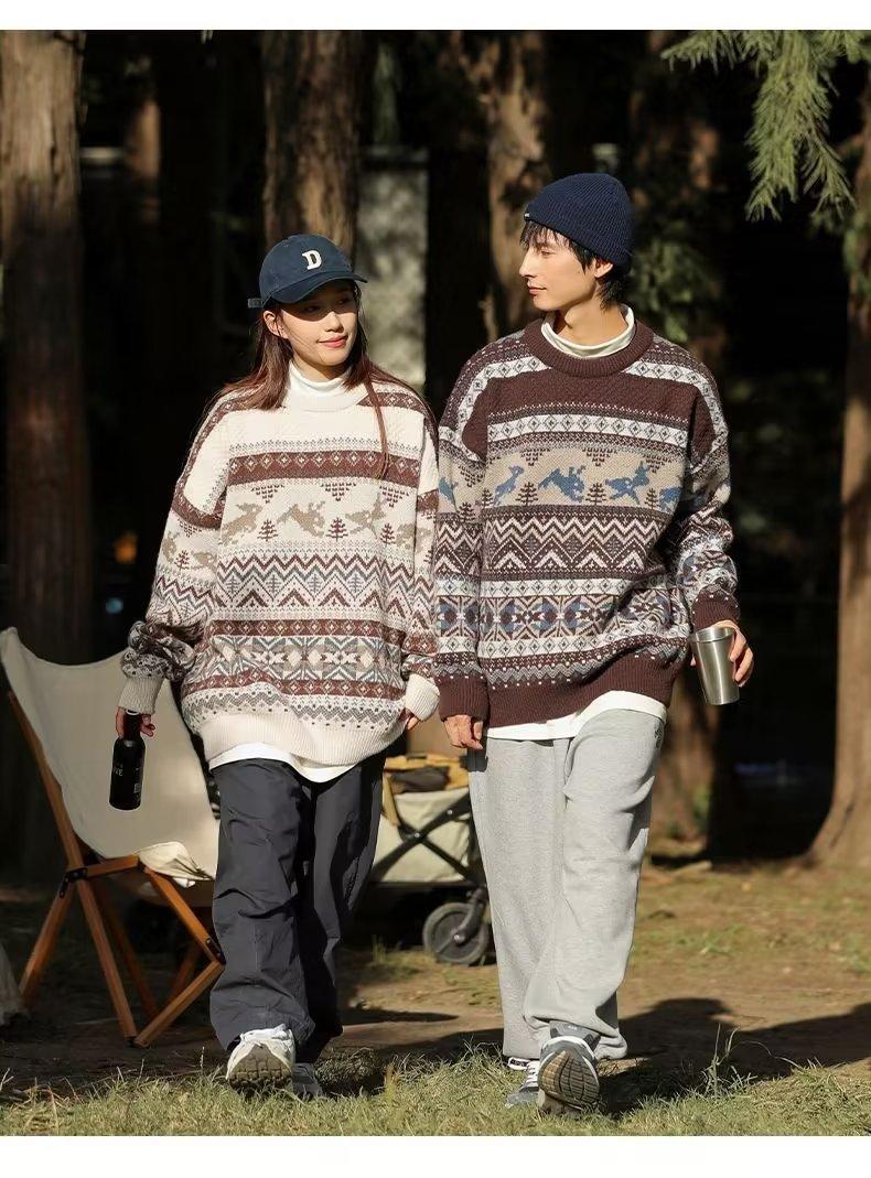 Men's Retro Christmas Sweater - Cake Pops Parties