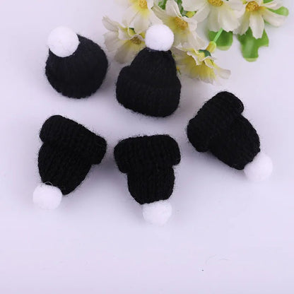 Mini Knitting Hats Christmas Ornaments - Cake Pops Parties