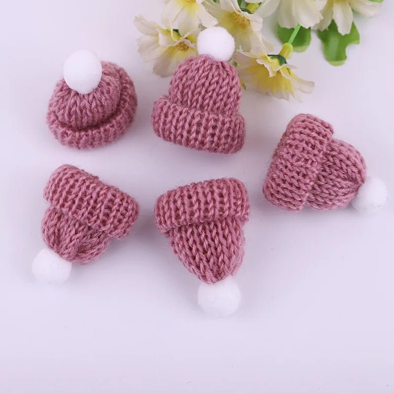 Mini Knitting Hats Christmas Ornaments - Cake Pops Parties