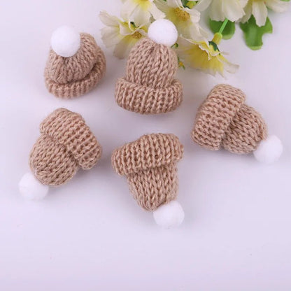 Mini Knitting Hats Christmas Ornaments - Cake Pops Parties
