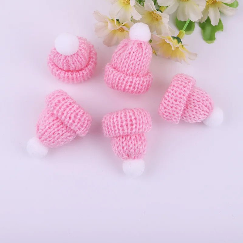 Mini Knitting Hats Christmas Ornaments - Cake Pops Parties