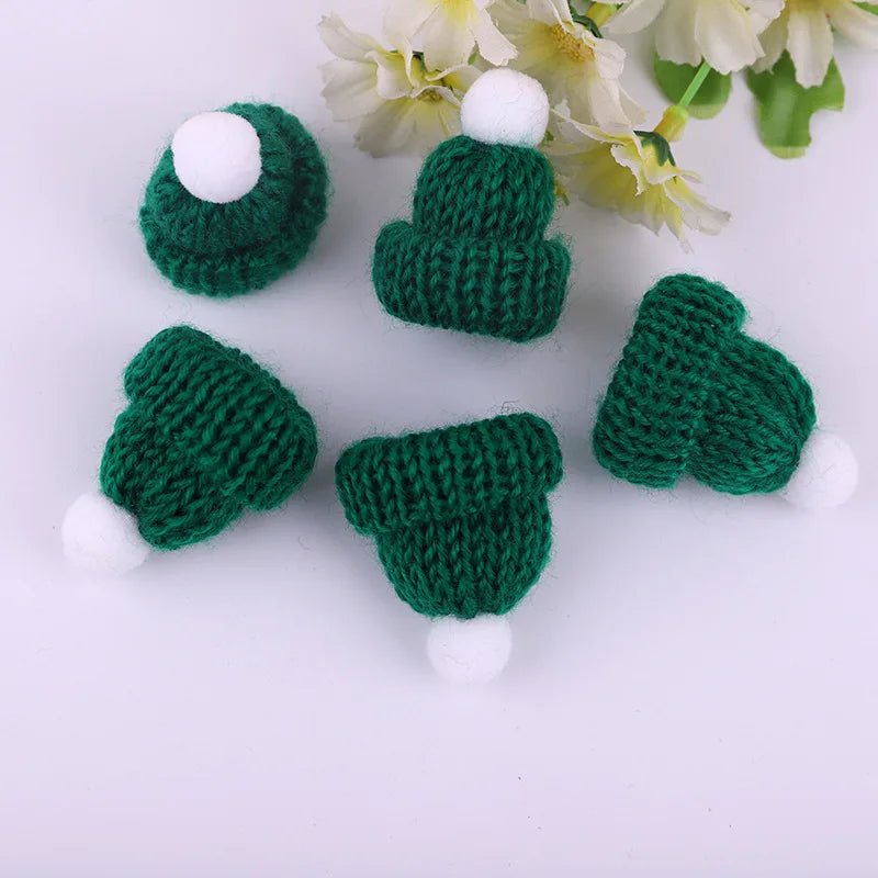Mini Knitting Hats Christmas Ornaments - Cake Pops Parties