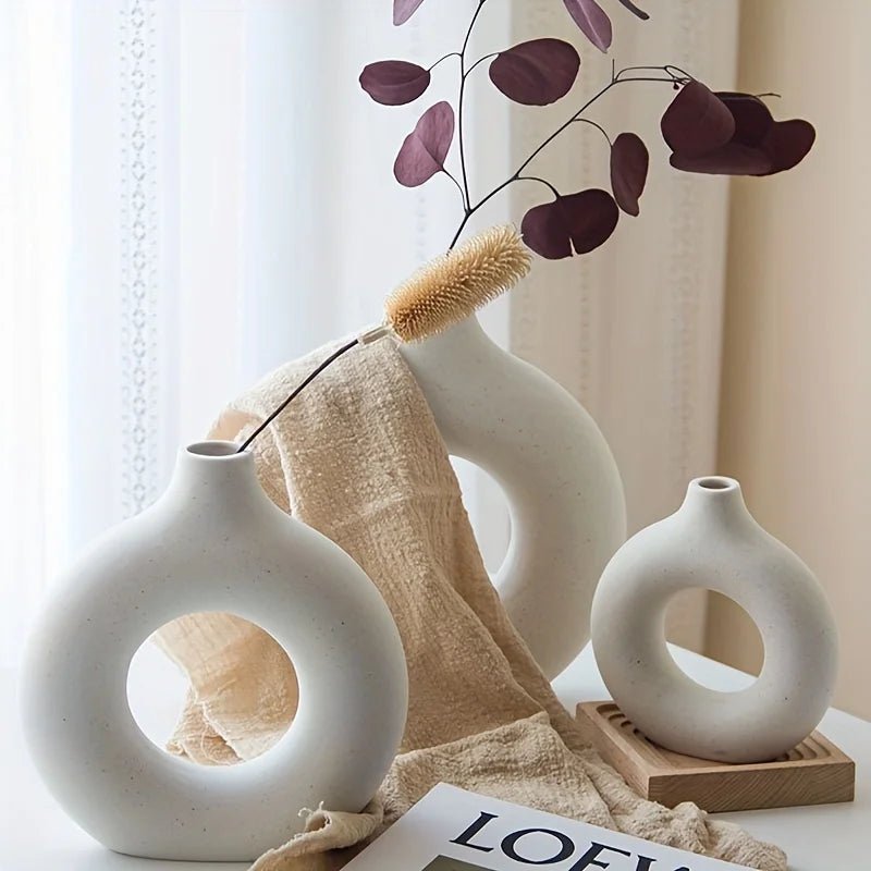 Modern Ceramic Donut Vase - Cake Pops Parties