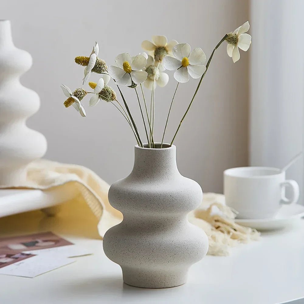 Modern Ceramic Frosted Flower Vase - Cake Pops Parties