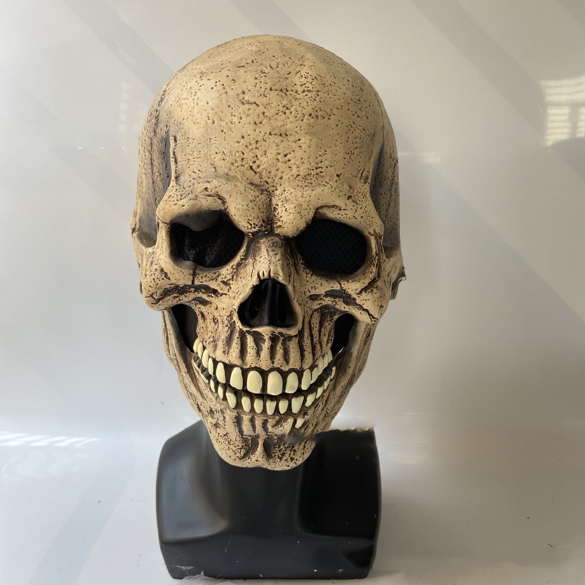 Movable Halloween Horror Skull Mask - Cake Pops Parties