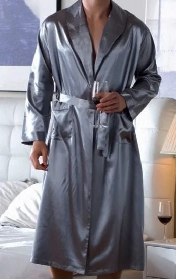 Personalized King & Queen Satin Robes Set - Cake Pops Parties