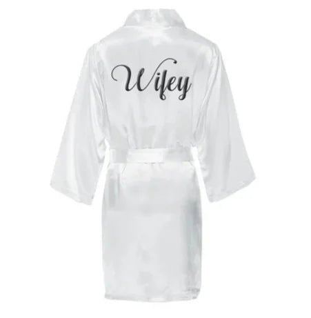 Personalized King & Queen Satin Robes Set - Cake Pops Parties