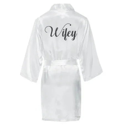 Personalized King & Queen Satin Robes Set - Cake Pops Parties