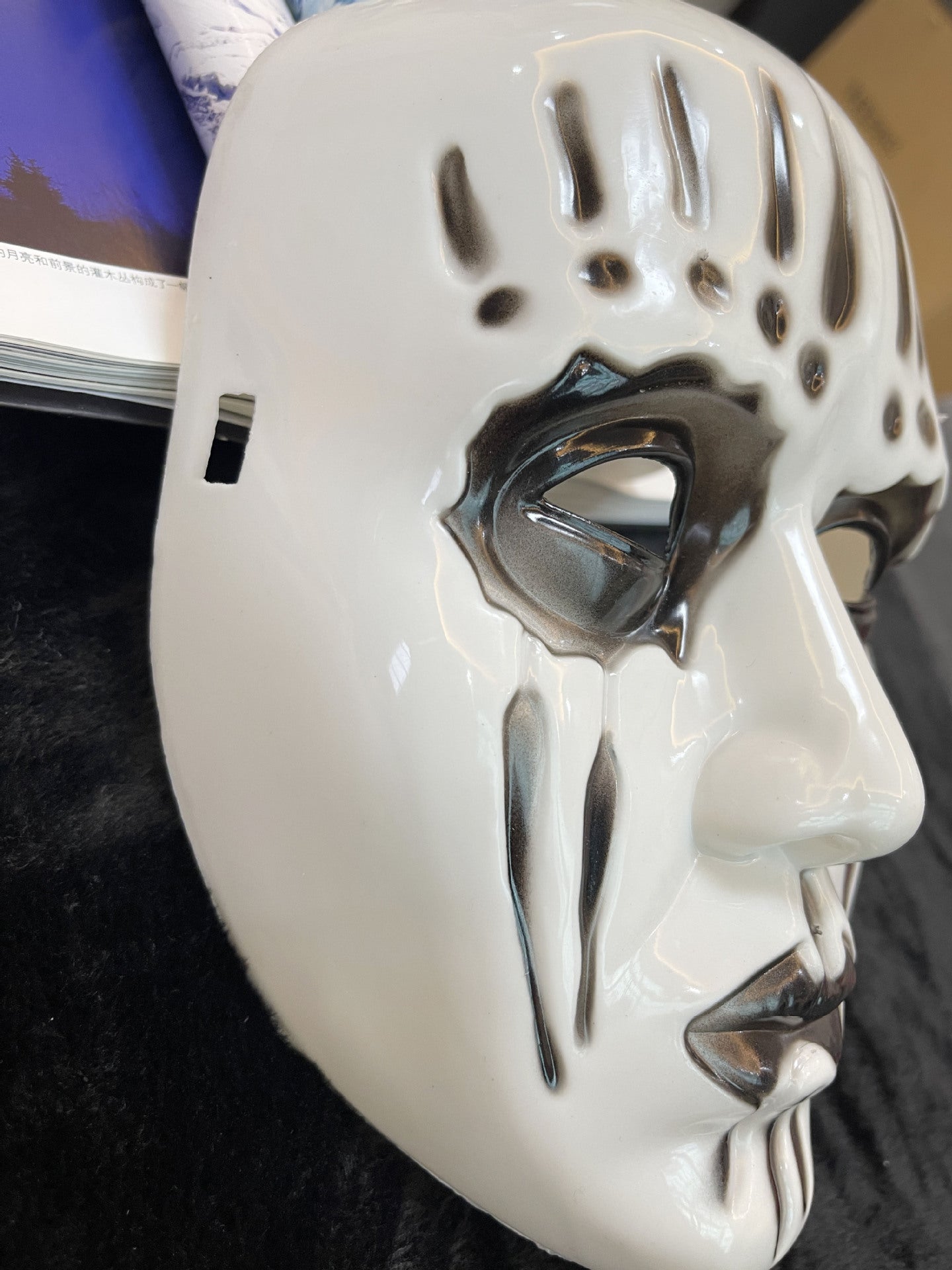 Spooky Halloween Film Theme Mask - Cake Pops Parties