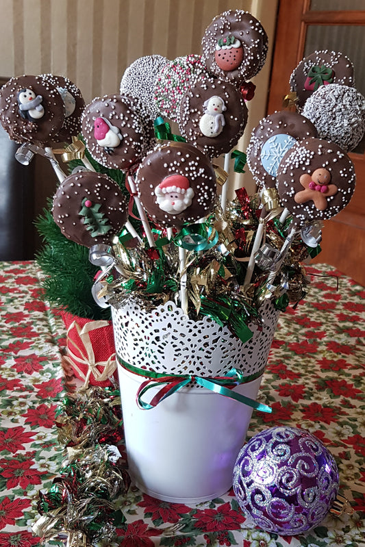 Christmas Oreo Cake Pops Bouquet
