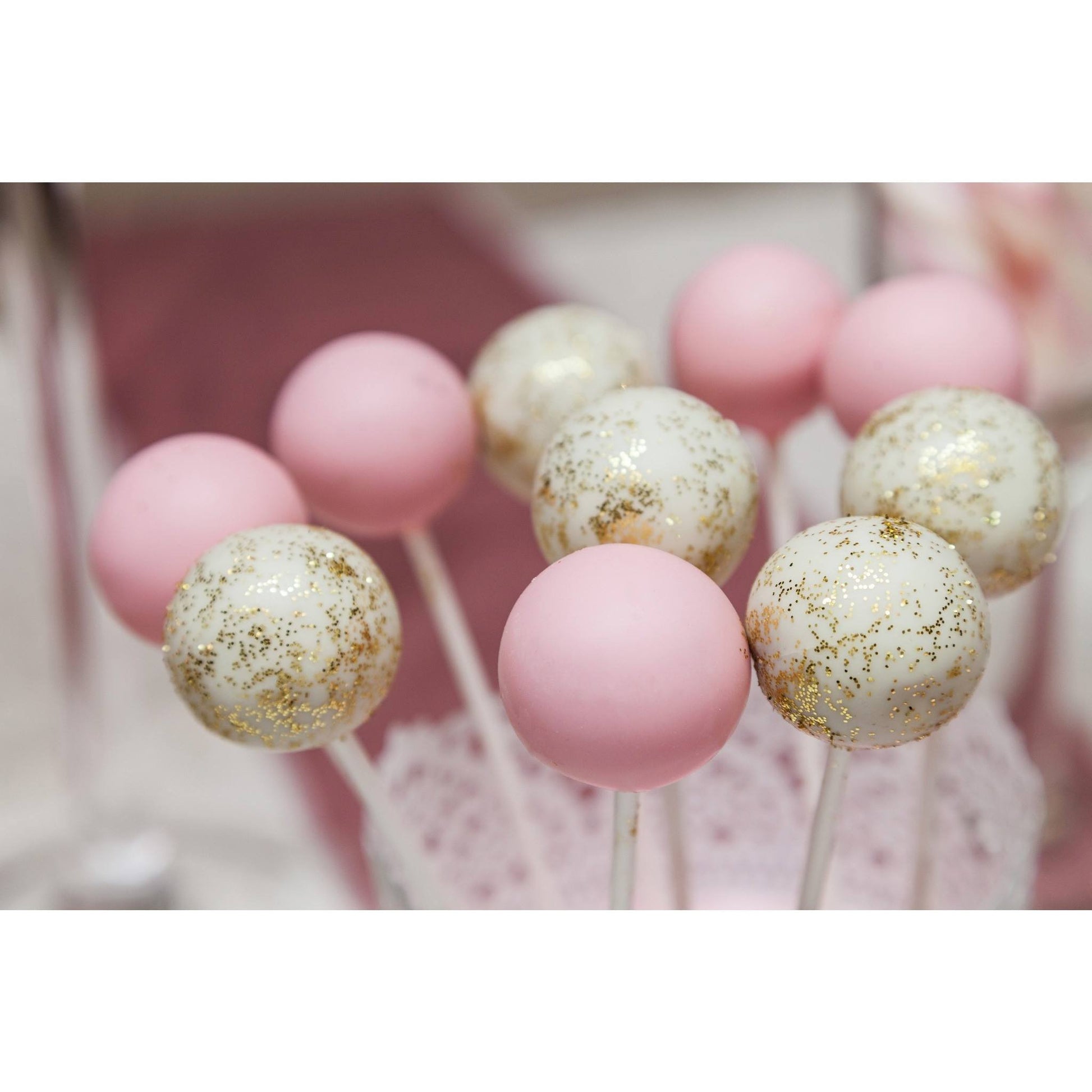 Pink and Glitter Cake Pops - Cake Pops Parties