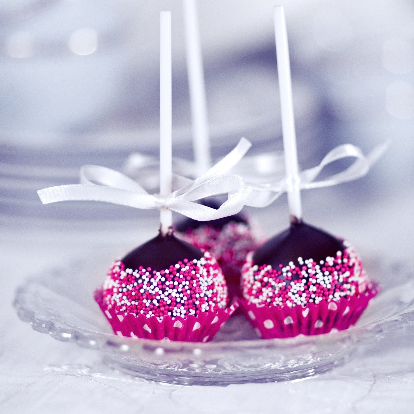 Belgian Chocolate Vanilla Bridal Shower Cake Pops - Cake Pops Parties