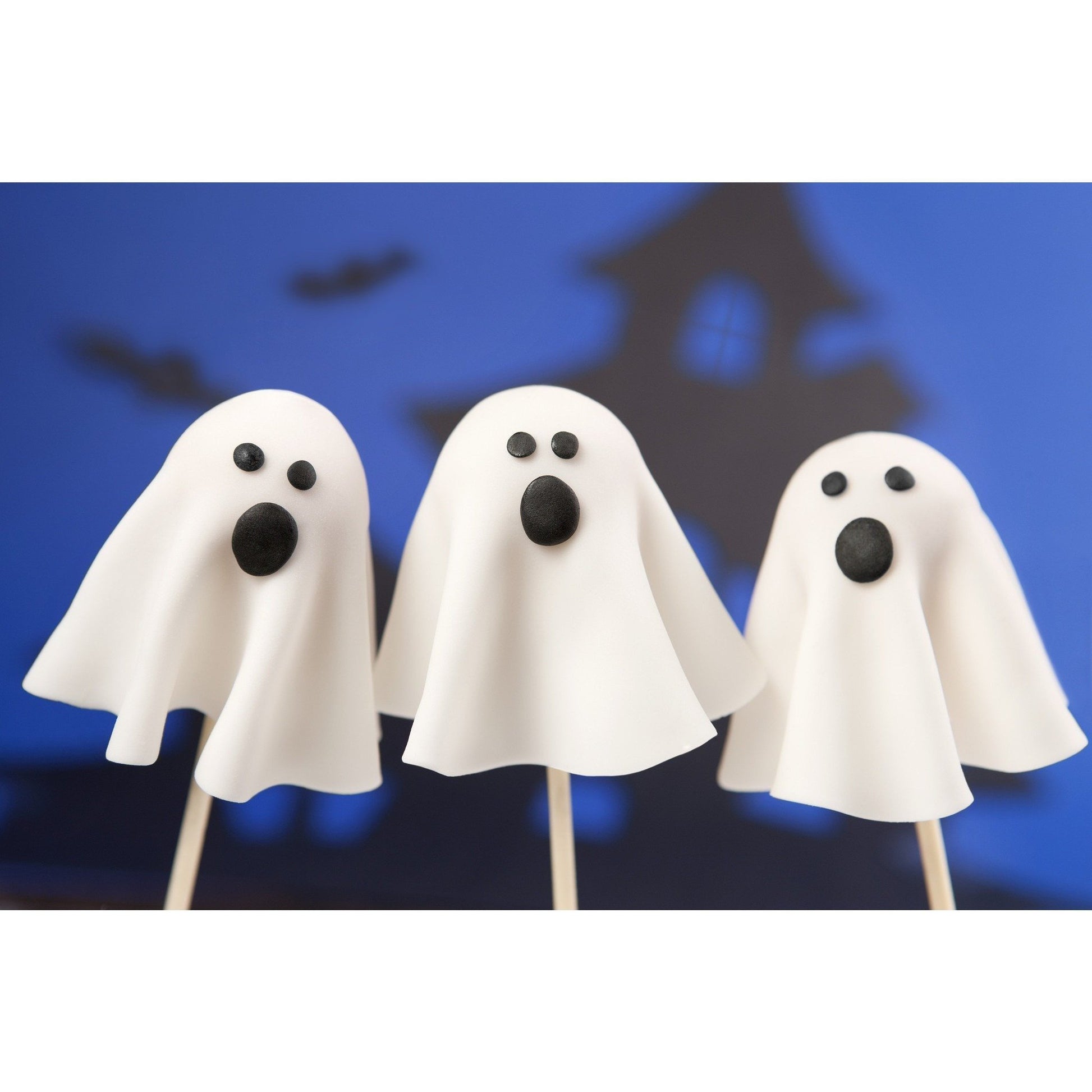 Ghost Cake Pops For Halloween - Cake Pops Parties