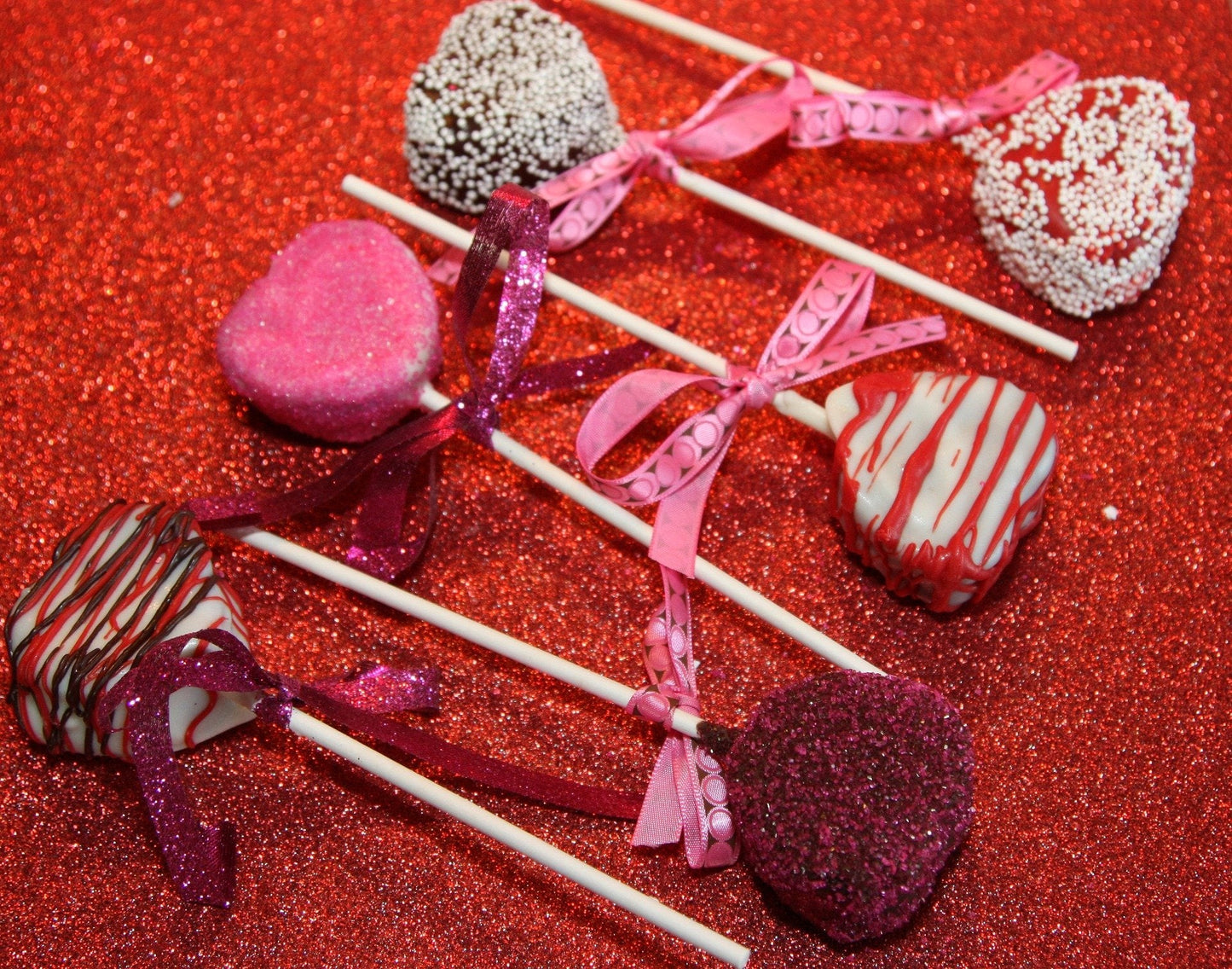 Heart Shaped Valentine's Cake Pops - Cake Pops Parties